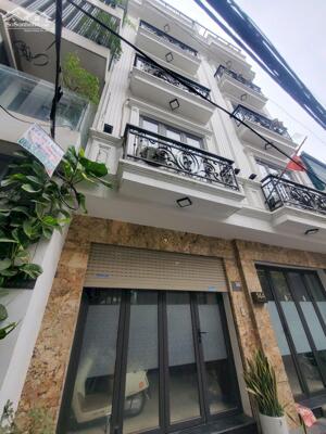 Bán nhà Bồ Đề,Long Biên 5 tầng,46m sát phố nhỉnh 11 tỷ