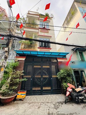 hẻm xe tải 6m ngay phổ quang, dt 4x10m, 3 tầng, cách mt 30m, giảm 1,5 tỷ chốt 6,6 tỷ