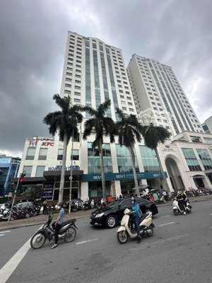 bán nhà rất đẹp 6tầng dt 55m2-mt5.5m-lôgóc 3 mặt thoáng-gara-phố hoàng quốc việt-cầu giấy.giá:21tỷ