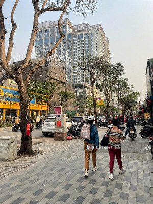 mặt phố thái hà - kinh doanh sầm uất. 80m - 2 mặt tiền. giá 3x tỷ.