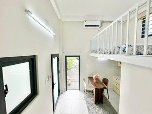 duplex ban công - gác cao m8 máy giặt, máy lạnh riêng