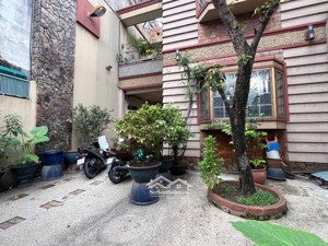 định cư mỹ bán gấp biệt thự cổ mặt tiền kinh doanh phạm ngũ lão, ngang khủng 8m, 29 tỷ tl