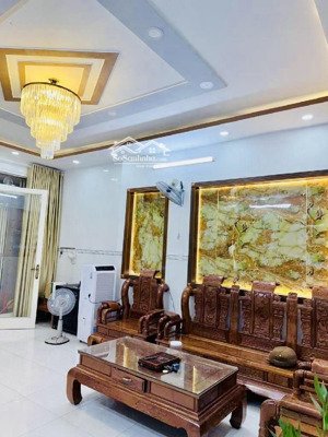 nhà đẹp 90m2 ngang 5m 3 tầng hẻm 4m ngay emart 2 chỉ 8 tỷ tl