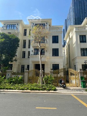 siêu vip | biệt thự giảm 50 tỷ | victory ba son quận 1 | 225m² | giá 200 tỷ | thuê 600 tr