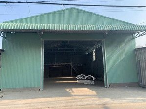 cho thuê kho mặt tiền đường liên phường