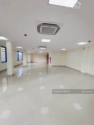 building mp phạm văn đồng lô góc mt 21m 1 hầm 7 nổi dòng tiền 115tr pccc hoàn công đủ giá 70 tỷ