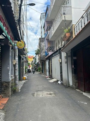 bán nhà hẻm xe hơi phường 1, gò vấp - 108m2 - 2 tầng - 9.35 tỷ - ngay chợ cây quéo hoàng hoa thám