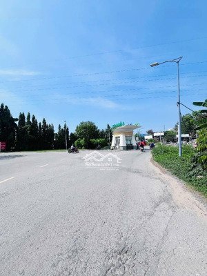 nhà đẹp cần bán xã bình hưng khu dân cư hiện hữu