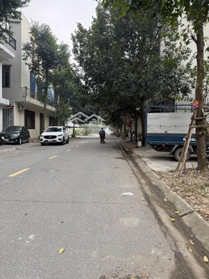 chủ cần bán gấp 85,5m mt 4,5m rẻ nhất thành phố bắc ninh k có lô thứ 2