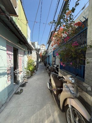 bán dãy trọ 5 phòng nhà giảng, nhà bè thu nhập 12tr/tháng 95m2