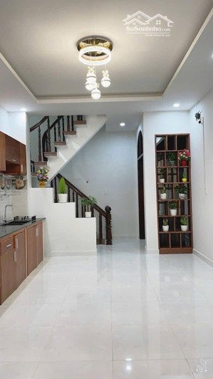 chính chủ gửi bán nhà mặt tiền 30/4 ngay chợ phường 11, vũng tàu