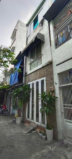 chính chủ bán nhà 3 tầng mặt tiền hẻm 5m, tô hiến thành, q.10, giá 5,65 tỷ