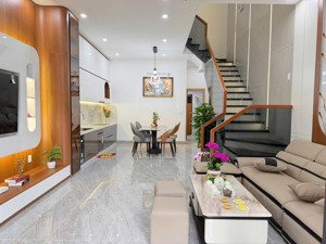 bán nhà 3 tầng full nội thất mặt tiền đường hòa minh 15, liên chiểu, đà nẵng