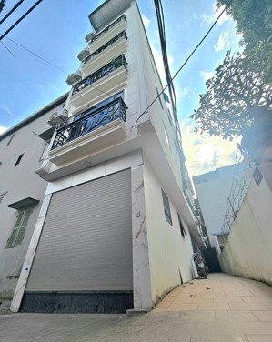 xuân la ngoại giao đoàn, lô góc vừa ở vừa kinh doanh , oto 9 tỷ