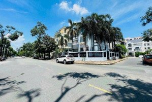 cho thuê: biệt thự góc 2 mt đường phạm thái bường pmh - vị trí kinh doanh thuận tiện 