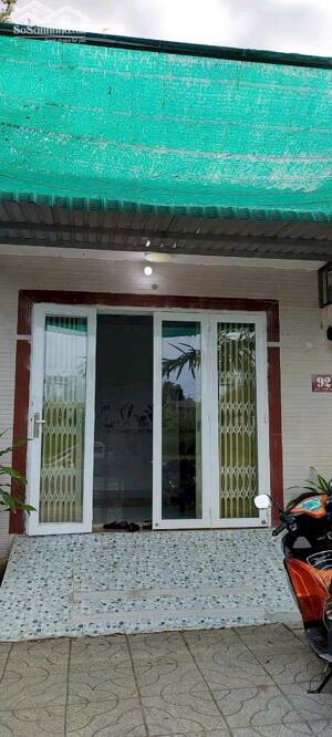 NHÀ TRỆT 2 PHÒNG NGỦ GIÁ TỐT KDC PHÚ AN CHỈ 5 TRIỆU/ THÁNG, Ô TÔ ĐẬU TRƯỚC NHÀ.