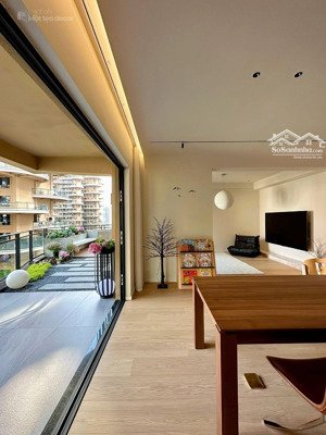 siêu đẹp! bán tập thể chùa bộc đống đa ô tô đỗ, 70m, 3 ngủ 2wc, thoáng đẹp, ban công rộng