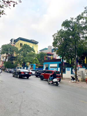 bán nhà phố nguyễn sơn, vỉa hè rộng, ô tô tránh, kinh doanh đỉnh