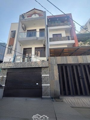 bán nhà hẻm xe tải cách mặt tiền huỳnh tấn phát 80m,giá chỉ 7,5 tỷ,