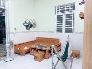 Bán nhà và đất gần khu du lịch giá chưa tới 2 tỷ