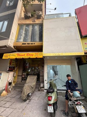 bán gấp nhà mặt tiền- ngã 4 sầm uất nhất q11- nhà mới giá rẻ