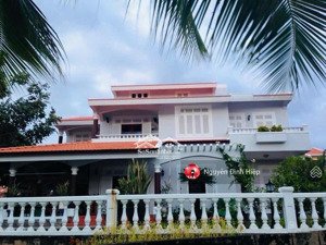 bán 552m biệt thự mũi né domaine view biển view công viên giá tốt