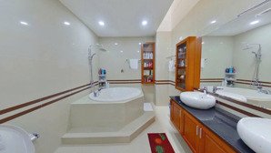 bán căn biệt thự kdc him lam dt: 10x20m giá bán 61 tỷ vị trí đẹp đường số 10 lh: 