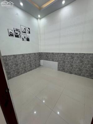 Cho thuê nhà hẻm 90 đường hùng vương