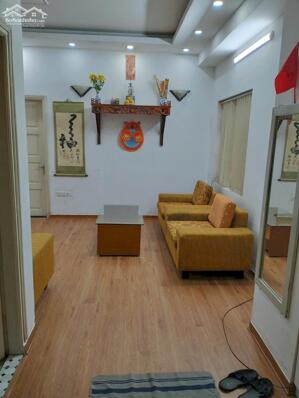 Cho thuê căn hộ 503 nhà E3A số 7 đường Vũ Phạm Hàm, Yên Hòa, Cầu Giấy, Hà Nội;