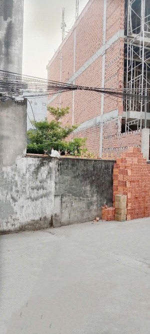 86m2(4,5x19),sát mặt tiền thạnh mỹ lợi, q2, sổ vuông a4, giá 8,2 tỷ còn tl