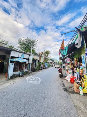 cần bán lô đất mt đồng kè sát chợ - gần trường đại học