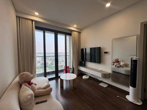 cho thuê căn 2pn2vs giá 16tr/tháng view hồ full nội thất, có slot ôtô hầm toà nhà.lh xem