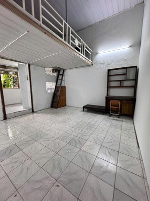 phòng trọ 35mgác máigần hồ tâygiờ giấc tự do