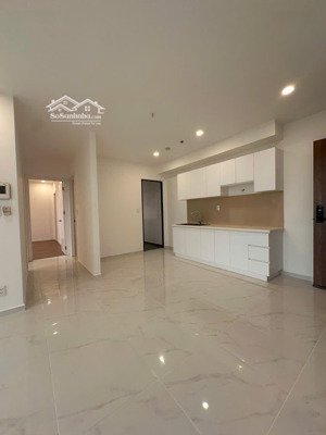 cần cho thuê căn 2pn precia giá 13tr nhà ntcb tầng cao view mát mẻ cả ngày