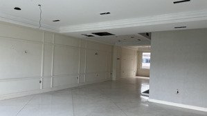 giá thuê tốt nhất shophouse trục nguyễn cơ thạch sala dt 690m2, giá 145 triệu/tháng