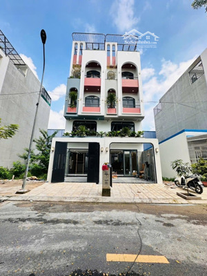 nhà 5 tầng 250m2 sàn sd full nội thất cao cấp, ngay ngã tư tô ngọc vân, chợ thủ đức.