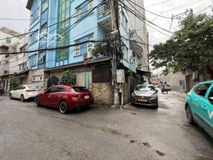 gần chợ bà chiểu - hẻm 5m! bán nhà sẵn kết cấu (4x15m) 3pn 4wc đầy đủ nội thất. giá 9tỷ799