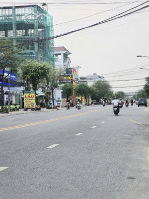 bán nhà mặt tiền kinh doanh p hiệp phú -4.5x13m- 2 tầng - 5.58 tỷ