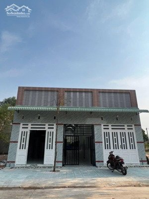 chỉ 750 triệu sở hữu dãy trọ 300m2 ngay đ.d12, p.mỹ phước, bến cát cách kcn mỹ phước 1 300m, sổ sẵn