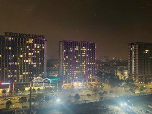 bán chung cư học viện hậu cần căn đẹp - tầng cao - ban công đông nam.