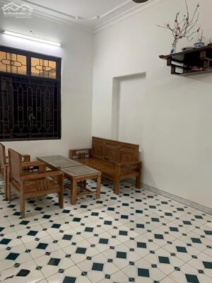 Cho thuê nhà ngõ 175 Lạc Long Quân, Nghĩa Đô, Cầu Giấy 60m x 3T giá 9 triệu