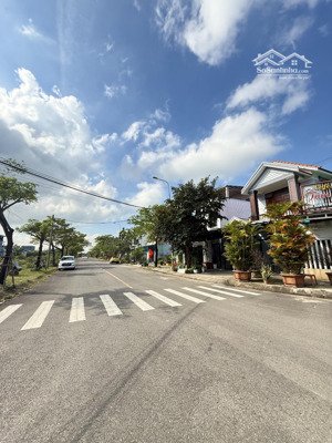 tôi cần bán lô đất đường 10m5 trần minh thiệt - tdc bá tùng