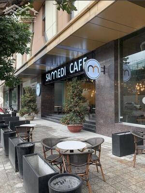 6th Element cho thuê mặt bằng kinh doanh Quán cafe tầng 1 siêu thoáng, có vỉa hè