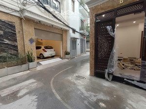 chính chủ bán nhà ngã tư sở, 40m, mặt tiền 12m, giá 15tỷ