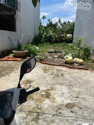 đất ngang 7.5m sâu 20m . khu vực yên tĩnh có thể đạp xe vào phố cổ