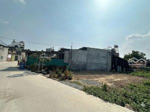 bán lô đất sổ bìa hồng 194m2, 2tỷ950, đường bê tông sạch đẹp