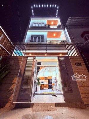 bán nhà tl 37. dt 5 x11. giá 5 tỷ 550.