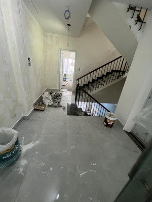 20.0 tỷ ! góc 2 mặt tiền nguyễn thái sơn ( 1 trệt 3 lầu)