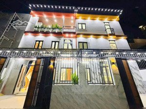 bán nhà tx 22. dt 7 x9.5m. giá 5 tỷ 650