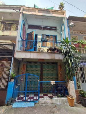 chính chủ cần bán nhà mặt phố phan văn khỏe, 5,5 tỷ, 38,2m2, 2pn, 2wc, nam, q6, hcm